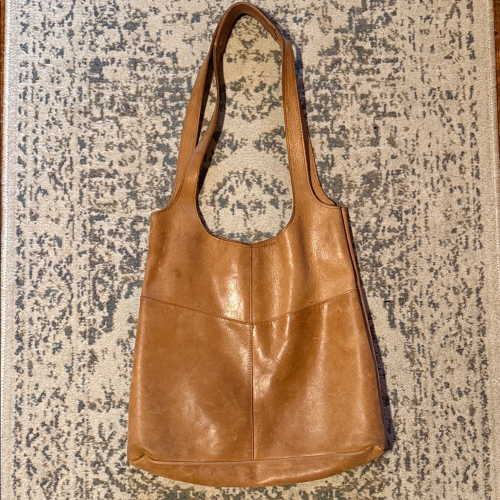 Leather tote
